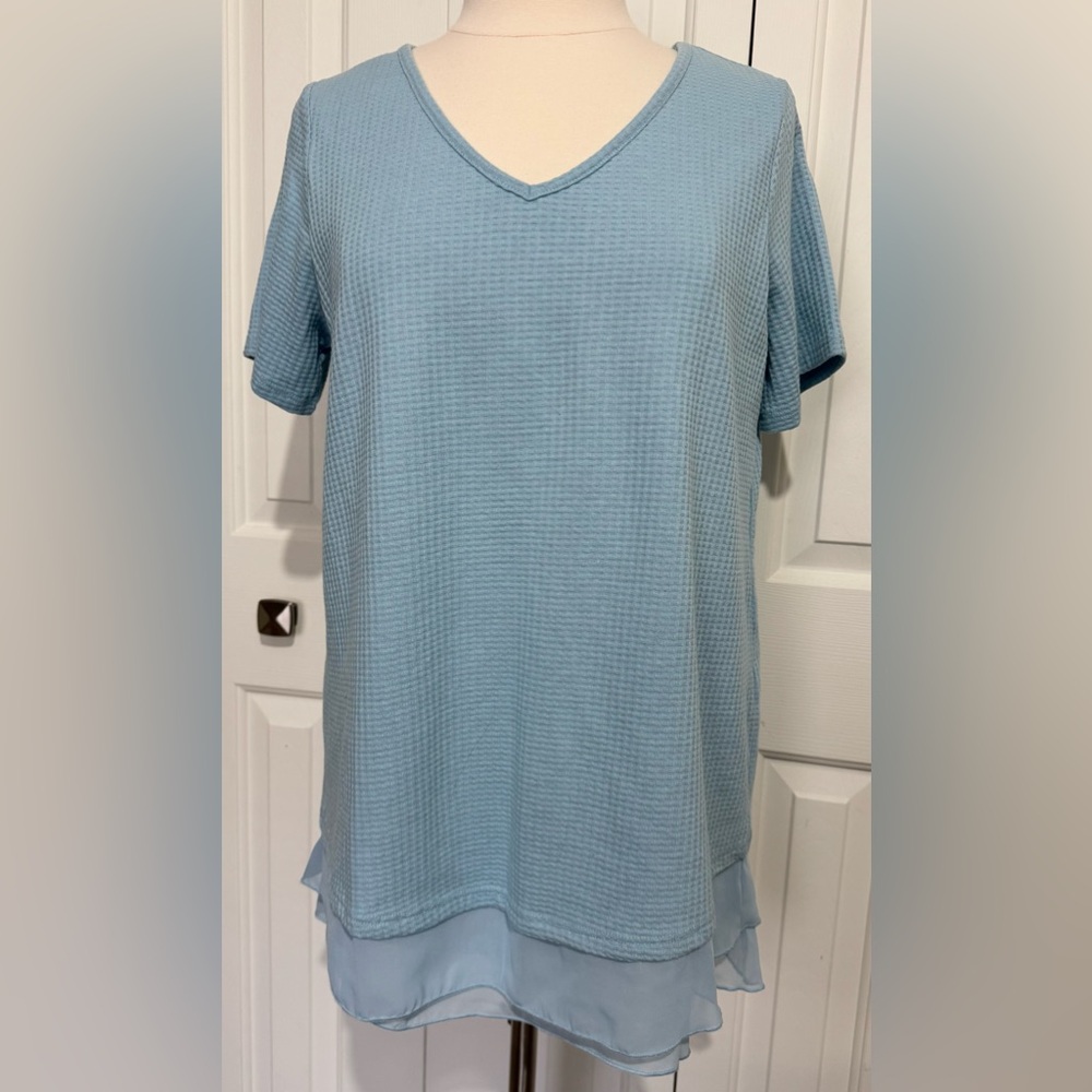 Soft Surroundings Waffle Knit Short Sleeve Top Chiffon Hem Light Blue SZ M NWOT